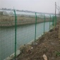 湛江场地围栏网马路防护栏供应 热销双边丝围栏园林防护网价格